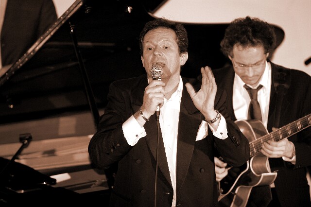 min 2006 12 15 beaune boogie 253 sepia